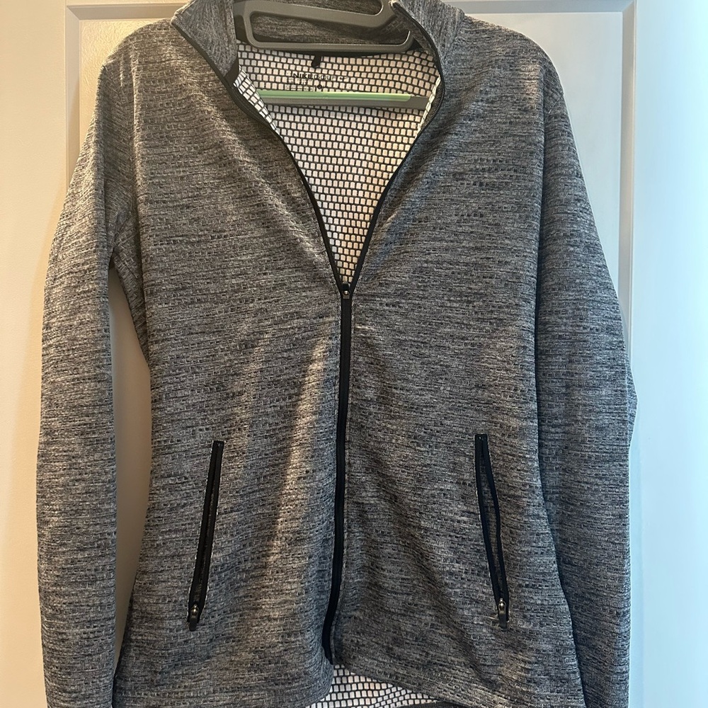 ⭐️Like New ⭐️Women’s Nike Golf Zip Up Size M